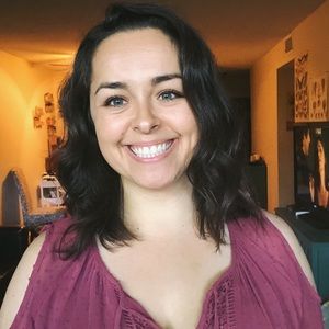 Meet your Posher, Avery